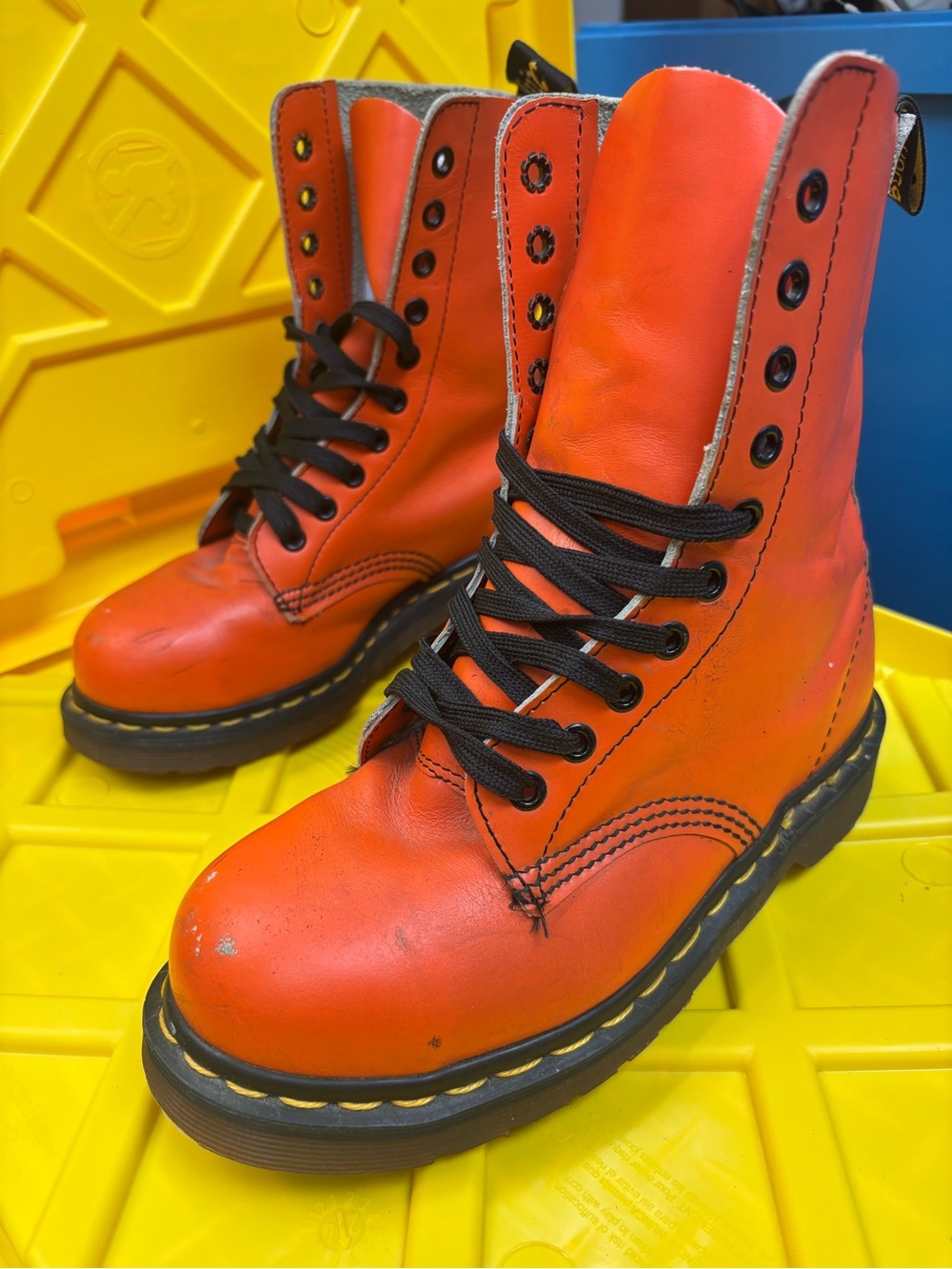 Dr. Martens Doc England MIE Rare 90's Vintage Orange 1460 Boots UK4 US6